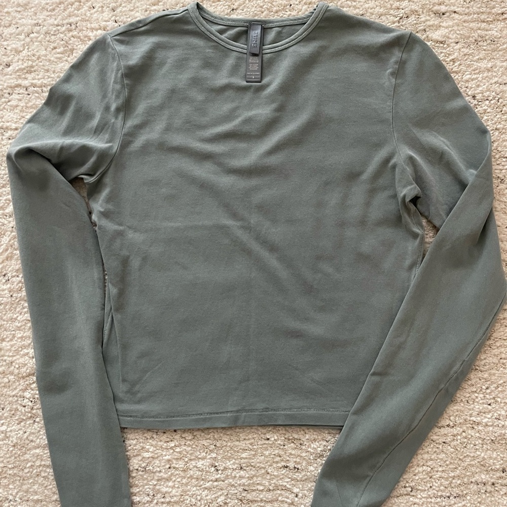 New Vintage Long Sleeve T-Shirt from SKIMS